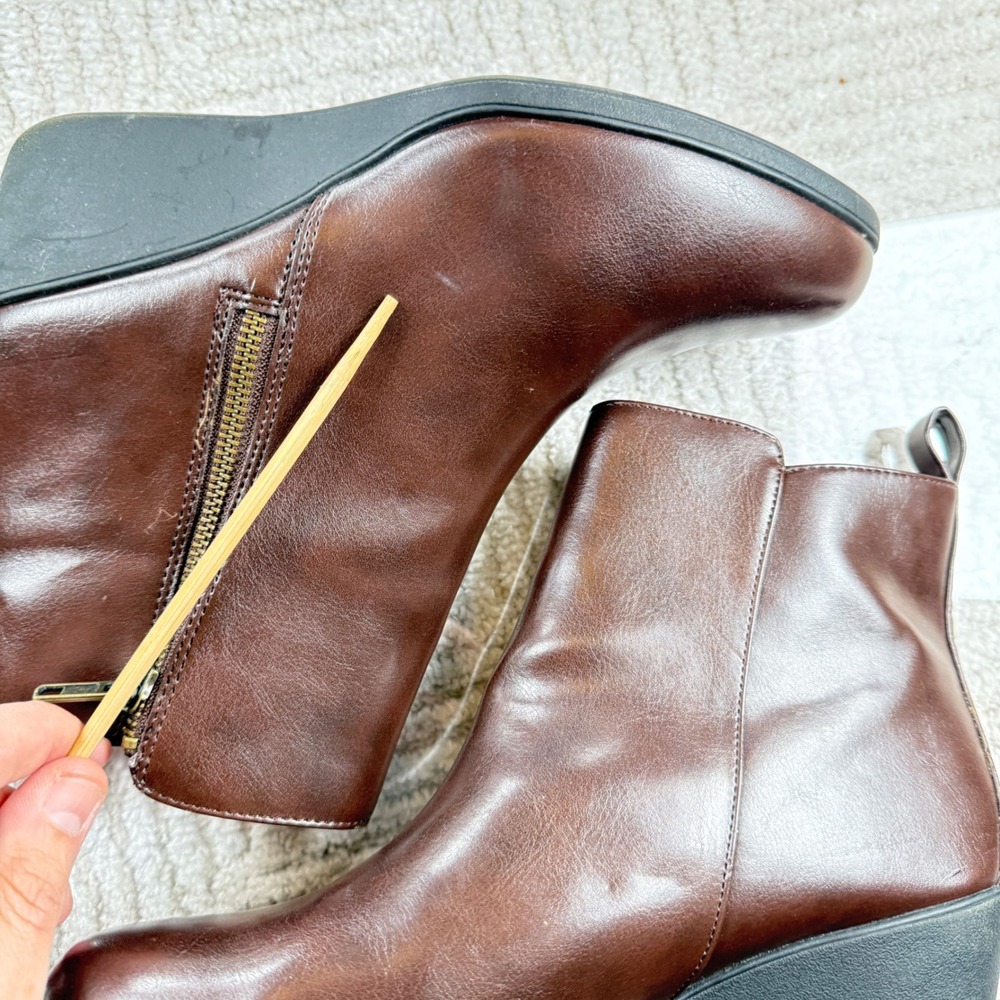 Comfort Plus Predictions Ankle Boots Womens 9.5W Brown Wedge Zip Comfort Bootie - Picture 13 of 16
